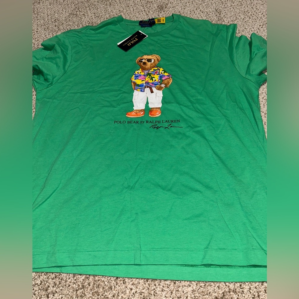 Polo Bear by Ralph Lauren- green
Men’s tshirt- Large Classic Fit